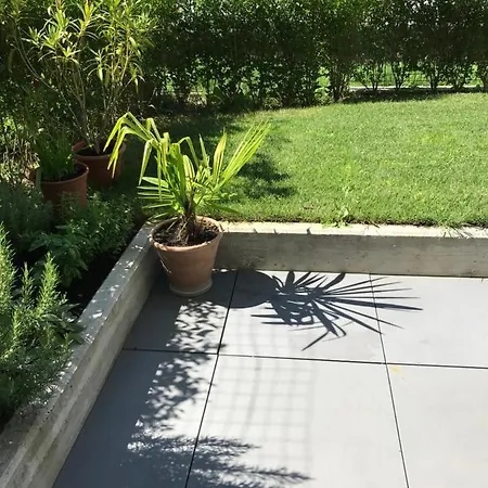 Schoene Neubauwohnung Mit Garten Appartement *