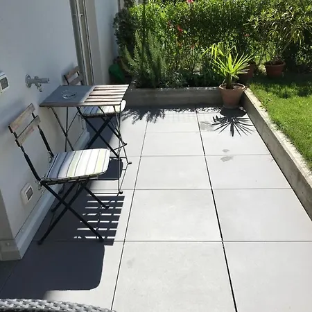 Schoene Neubauwohnung Mit Garten *